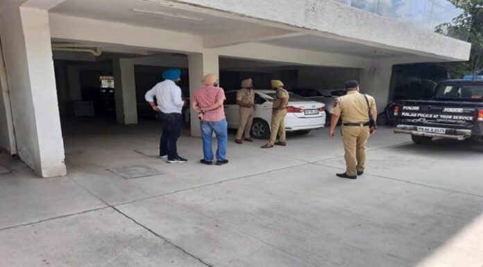 ਸਾਬਕਾ DGP ‘ਤੇ ਮਹਿਲਾ ਨੂੰ ਧਮਕਾਉਣ ਤੇ ਨਾਜਾਇਜ਼ ਕਬਜੇ ਦੇ ਦੋਸ਼, CM ਮਾਨ ਨੂੰ ਭੇਜੀ ਸ਼ਿਕਾਇਤ