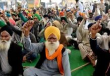 ਮੁਕਤਸਰ : ਡੀਸੀ ਦਫਤਰ ਦੇ ਬਾਹਰ ਧਰਨੇ ‘ਤੇ ਬੈਠੇ ਕਿਸਾਨ ਨੇ ਕੀਤੀ ਖੁਦਕੁਸ਼ੀ, ਕਰਜ਼ੇ ਕਾਰਨ ਸੀ ਪ੍ਰੇਸ਼ਾਨ