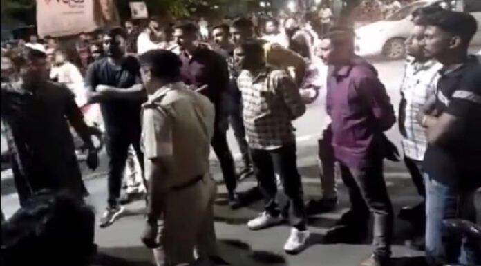 ਗੁਜਰਾਤ ‘ਚ ਭਾਜਪਾ ਵਿਧਾਇਕ ਨੇ ਪੁਲਿਸ ਨੂੰ ਦਿੱਤੀ ਧਮਕੀ, ਮੈਂ ਜਦੋਂ ਚਾਹਾਂ ਦੰਗੇ ਕਰਵਾ ਸਕਦਾ ਹਾਂ…