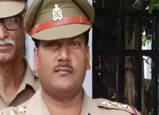 ਕਾਨਪੁਰ : 17 ਸਾਲਾ ਧੀ ਨਾਲ ਗੈਂਗਰੇਪ ਪਿੱਛੋਂ ਇਨਸਾਫ਼ ਲੈਣ ਥਾਣੇ ਗਈ ਮਾਂ ਨਾਲ ਵੀ ਬਲਾਤਕਾਰ