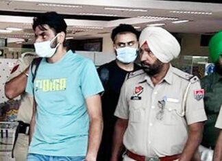 ਅੰਮ੍ਰਿਤਸਰ ਬੰਬ ਮਾਮਲਾ : ਲੁਧਿਆਣਾ ਨਾਲ ਜੁੜੇ ਨਿਕਲੇ ਤਾਰ, ਦੁਗਰੀ ਦਾ ਨੌਜਵਾਨ ਵੀ ਸ਼ਾਮਲ, ਮੁਹੱਈਆ ਕਰਵਾਈ ਸੀ ਸਿਮ