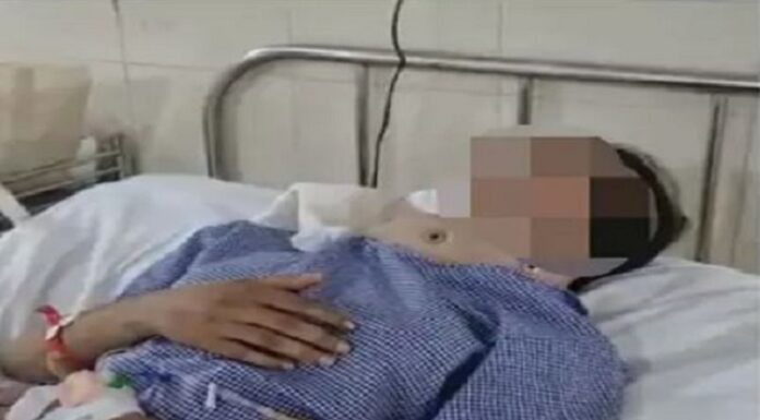 ਮੋਗਾ : ਵਿਦਿਆਰਥਣ ਨਾਲ ਜ਼ਬਰਦਸਤੀ ਦੀ ਕੋਸ਼ਿਸ਼ ! ਵਿਰੋਧ ਕਰਨ ‘ਤੇ ਦੋਸਤਾਂ ਨੇ ਸਟੇਡੀਅਮ ਤੋਂ ਥੱਲੇ ਸੁੱਟਿਆ, ਜਬਾੜਾ ਤੇ ਲੱਤਾਂ ਟੁੱਟੀਆਂ