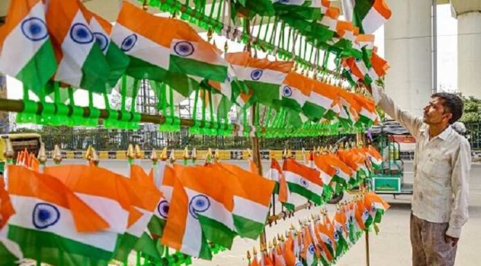 ਮੋਦੀ ਸਰਕਾਰ ਦੇ ਹੁਕਮ ‘ਤੇ ਭਗਵੰਤ ਮਾਨ ਸਰਕਾਰ ਨੇ ਵੇਚੇ ਕਰੋੜਾਂ ਰੁਪਏ ਦੇ ਤਿਰੰਗੇ