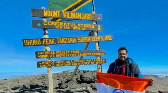 ਪੰਜਾਬ ਦੇ ਐਸਪੀ ਨੇ ਦੁਨੀਆ ਦੇ ਸਭ ਤੋਂ ਉੱਚੇ ਪਹਾੜ ਕਿਲੀਮੰਜਾਰੋ ‘ਤੇ ਲਹਿਰਾਇਆ ਤਿਰੰਗਾ, ਕਹੀ ਵੱਡੀ ਗੱਲ