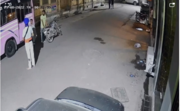 ਅੰਮ੍ਰਿਤਸਰ ‘ਚ ਨਿਹੰਗਾਂ ਵਲੋਂ ਨੌਜਵਾਨ ਦੇ ਕਤਲ ਦੀ ਇਕ ਹੋਰ CCTV ਆਈ ਸਾਹਮਣੇ, ਪੜ੍ਹੋ ਕੀ ਹੋਇਆ ਖੁਲਾਸਾ