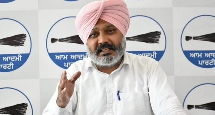 ਭਾਜਪਾ ਦੀ ਆਪ ਸਰਕਾਰ ਡੇਗਣ ਦੀ ਕੋਸ਼ਿਸ਼, 7 ਤੋਂ 10 ਵਿਧਾਇਕਾਂ ਨੂੰ ਆਫਰ ਕੀਤੇੇ 25-25 ਕਰੋੜ : ਚੀਮਾ