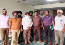 ਰਿਸ਼ਵਤਖੋਰਾਂ ‘ਤੇ ਸ਼ਿਕੰਜਾ, ਬਟਾਲਾ ‘ਚ ਮਾਲ ਪਟਵਾਰੀ, ਮਾਨਸਾ ‘ਚ ਰਜਿਸਟਰੀ ਕਲਰਕ ਤੇ ਚੌਂਕੀਦਾਰ ਕਾਬੂ