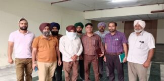 ਰਿਸ਼ਵਤਖੋਰਾਂ ‘ਤੇ ਸ਼ਿਕੰਜਾ, ਬਟਾਲਾ ‘ਚ ਮਾਲ ਪਟਵਾਰੀ, ਮਾਨਸਾ ‘ਚ ਰਜਿਸਟਰੀ ਕਲਰਕ ਤੇ ਚੌਂਕੀਦਾਰ ਕਾਬੂ