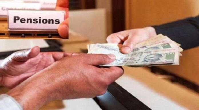 ਕੈਗ ਰਿਪੋਰਟ : 11703 ਲੋਕ ਗਲਤ ਉਮਰ ਦੱਸ ਕੇ ਲੈਂਦੇ ਰਹੇ ਬੁਢਾਪਾ ਪੈਨਸ਼ਨ, 5205 ਮਰਦਾਂ ਨੂੰ ਔਰਤਾਂ ਦੇ ਹਿੱਸੇ ‘ਚੋਂ ਫੰਡ ਕੀਤਾ ਗਿਆ ਟਰਾਂਸਫਰ