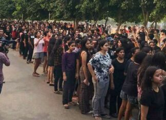 MMS ਕਾਂਡ ‘ਚ ਵੱਡਾ ਖੁਲਾਸਾ : ਦੋਵੇਂ ਲੜਕੇ ਕੁੜੀ ਨੂੰ ਕਰਦੇ ਸਨ ਬਲੈਕਮੇਲ; ਮੰਗਦੇ ਸੀ ਨਹਾਉਂਦੀਆਂ ਵਿਦਿਆਰਥਣਾਂ ਦੀਆਂ ਵੀਡੀਓਜ਼