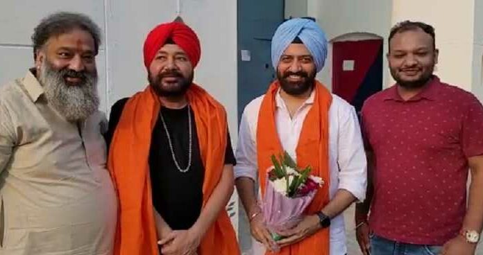 Breaking News : ਕਬੂਤਰਬਾਜੀ ਮਾਮਲੇ ‘ਚ ਜੇਲ ਤੋਂ ਬਾਹਰ ਆਏ ਦਲੇਰ ਮਹਿੰਦੀ, ਮੱਥਾ ਟੇਕਣ ਦਰਬਾਰ ਸਾਹਿਬ ਰਵਾਨਾ