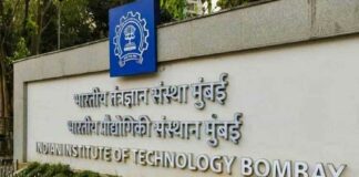 IIT BOMBAY : ਹੋਸਟਲ ਦੇ ਬਾਥਰੂਮ ‘ਚ ਝਾਕ ਰਿਹਾ ਸੀ ਕੰਟੀਨ ਵਰਕਰ, ਪੜ੍ਹੋ ਫਿਰ ਕੀ ਹੋਇਆ ਵਰਕਰ ਦਾ ਹਾਲ