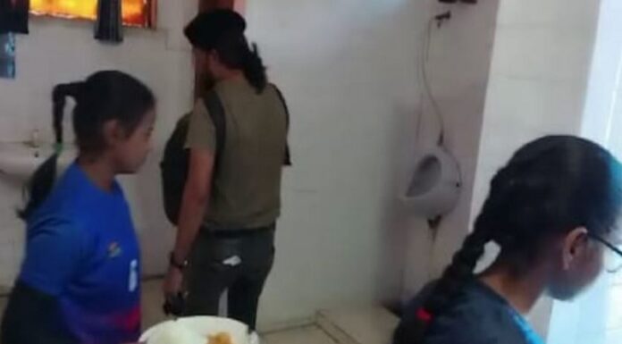 ਬੇਹੱਦ ਸ਼ਰਮਨਾਕ! ਕਬੱਡੀ ਮੁਕਾਬਲੇ ‘ਚ ਹਿੱਸਾ ਲੈਣ ਆਈਆਂ ਮਹਿਲਾ ਖਿਡਾਰਨਾਂ ਨੂੰ ਟੋਆਲਿਟ ‘ਚ ਪਰੋਸਿਆ ਖਾਣਾ