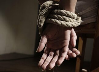 ‘ਮਾਂ ਮੈਨੂੰ 5 ਲੋਕਾਂ ਨੇ ਫੜ੍ਹ ਲਿਆ ਮੈਨੂੰ ਬਚਾ ਲੈ’, ਜਦੋਂ ਇਕ ਅਗਵਾ ਹੋਈ ਕੁੜੀ ਨੇ ਮਾਂ ਨੂੰ ਫੋਨ ਕੀਤਾ, ਜਾਣੋਂ ਕੀ ਹੈ ਪੂਰਾ ਮਾਮਲਾ