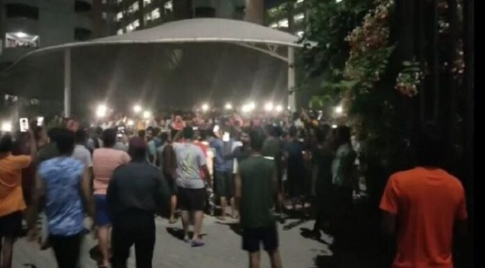 ਜਲੰਧਰ ਦੀ LPU ‘ਚ ਹੰਗਾਮਾ : ਹੋਸਟਲ ‘ਚ ਵਿਦਿਆਰਥੀ ਨੇ ਕੀਤਾ ਸੁਸਾਈਡ ; ਵਿਰੋਧ ਪ੍ਰਦਰਸ਼ਨ ਕਰਨ ਵਾਲਿਆਂ ‘ਤੇ ਲਾਠੀਚਾਰਜ