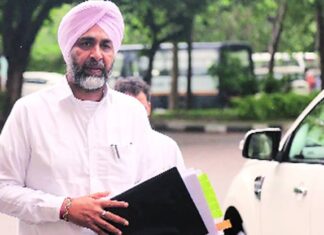 ਵਿਜੀਲੈਂਸ ਬਿਊਰੋ ਵੱਲੋਂ ਮਨਪ੍ਰੀਤ ਬਾਦਲ ਖਿਲਾਫ਼ ਕਾਰਵਾਈ ਦੀ ਤਿਆਰੀ, ਖਜ਼ਾਨੇ ਨੂੰ ਲੁੱਟਣ ਦੇ ਲੱਗੇ ਇਲਜ਼ਾਮ