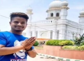 ਅੰਮ੍ਰਿਤਸਰ : ਨਸ਼ਾ ਵੇਚਣ ਤੋਂ ਰੋਕਣ ‘ਤੇ ਸ਼ਰੇਬਾਜ਼ਾਰ ਵੱਢਿਆ ਨੌਜਵਾਨ, ਜਦੋਂ ਤੱਕ ਮਰਿਆ ਨਹੀਂ, ਉਦੋਂ ਤੱਕ ਕਰਦੇ ਰਹੇ ਗੰਡਾਸਿਆਂ ਨਾਲ ਵਾਰ