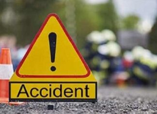 ਅੰਮ੍ਰਿਤਸਰ : ਸਾਇਕਲ ਸਵਾਰ ਨੂੰ ਕਾਰ ਨੇ ਮਾਰੀ ਟੱਕਰ, ਪਿਤਾ ਦੀ ਮੌਕੇ ‘ਤੇ ਮੌਤ, 3 ਸਾਲਾ ਪੁੱਤਰ ਗੰਭੀਰ ਜ਼ਖਮੀ