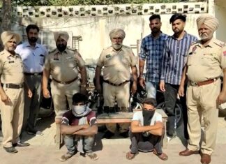 ਅੰਮ੍ਰਿਤਸਰ : ਦੋਪਹੀਆ ਵਾਹਨ ਚੁੱਕਣ ਵਾਲਿਆਂ ਦਾ ਪਰਦਾਫਾਸ਼, 7 ਮੋਟਰਸਾਈਕਲ, 2 ਐਕਟਿਵਾ ਤੇ 6 ਫੋਨ ਬਰਾਮਦ