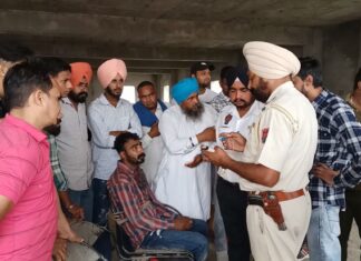 ਬਟਾਲਾ : ਨਸ਼ੇ ਦੀ ਪੂਰਤੀ ਲਈ ਮੋਟਰਸਾਈਕਲ ਚੋਰੀ ਕਰਦਾ ਨੌਜਵਾਨ ਅੜਿੱਕੇ, ਲੋਕਾਂ ਨੇ ਬੰਨ੍ਹ ਕੇ ਕੁੱਟਿਆ