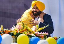 ਅੱਜ ਹੈ CM ਭਗਵੰਤ ਮਾਨ ਦਾ ਜਨਮ, ਜਾਣੋ ਉਨ੍ਹਾਂ ਦੇ ਜਨਮ ਤੋਂ ਲੈ ਕੇ ਰਾਜਨੀਤਿਕ ਸਫਰ ਤੱਕ ਦੀ ਪੂਰੀ ਕਹਾਣੀ