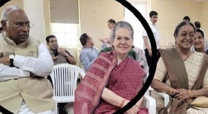 ਮੱਲਿਕਾਰਜੁਨ ਖੜਗੇ ਦੇ ਸਹੁੰ ਚੁੱਕ ਸਮਾਗਮ ’ਚ 1984 ਸਿੱਖ ਨਸਲਕੁਸ਼ੀ ਦਾ ਮੁੱਖ ਦੋਸ਼ੀ ਟਾਈਟਲਰ ਵੀ ਪੁੱਜਾ, ਭਾਜਪਾ ਨੇ ਚੁੱਕੇ ਸਵਾਲ