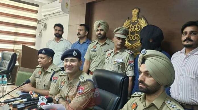 ਗੈਂਗਸਟਰ ਦਿਲਪ੍ਰੀਤ ਬਾਬਾ ਤੇ ਜਸਪਾਲ ਜੱਸੀ ਗੈਂਗ ਦਾ ਮੈਂਬਰ 5 ਪਿਸਟਲ ਤੇ ਹੌਂਡਾ ਸਿਟੀ ਕਾਰ ਸਣੇ ਕਾਬੂ