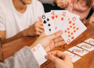 ਗੁਰਦਾਸਪੁਰ : ਮੌਜੂਦਾ ਕਾਂਗਰਸੀ ਕੌਂਸਲਰ ਸਣੇ ਜੂਆ ਖੇਡਦੇ 14 ਗ੍ਰਿਫਤਾਰ, ਗੈਂਬਲਿੰਗ ਐਕਟ ਤਹਿਤ ਪਰਚਾ