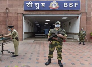 ਬੀਐਸਐਫ ਦਾ ਐਲਾਨ : ਨਸ਼ਾ ਸਮੱਗਲਰਾਂ ਨੂੰ ਦੇਖਦਿਆਂ ਹੀ ਗੋਲ਼ੀ ਮਾਰਨ ਦਾ ਹੁਕਮ, ਡ੍ਰੋਨ ਸੁੱਟਣ ਵਾਲੇ ਜਵਾਨਾਂ ਨੂੰ ਵੀ ਮਿਲੇਗਾ ਇਨਾਮ