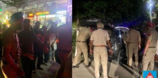 ਜਲੰਧਰ : ਸ਼ਰਾਬੀ ਨੌਜਵਾਨ ਨੇ ਨਾਕੇ ‘ਤੇ ਖੜ੍ਹੇ ਪੁਲਿਸ ਵਾਲਿਆਂ ‘ਤੇ ਚੜ੍ਹਾਈ ਕਾਰ, ਨਾਲੇ ਆਈਪੀਐੱਸ ਦੀ ਵਰਦੀ ਨੂੰ ਪਾਇਆ ਹੱਥ