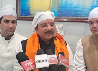 ਕੇਂਦਰੀ ਰਾਜ ਮੰਤਰੀ ਅਜੇ ਭਟ ਸਚਖੰਡ ਸ੍ਰੀ ਹਰਿਮੰਦਰ ਸਾਹਿਬ ਵਿਖੇ ਨਤਮਸਤਕ ਹੋਣ ਲਈ ਪਹੁੰਚੇ