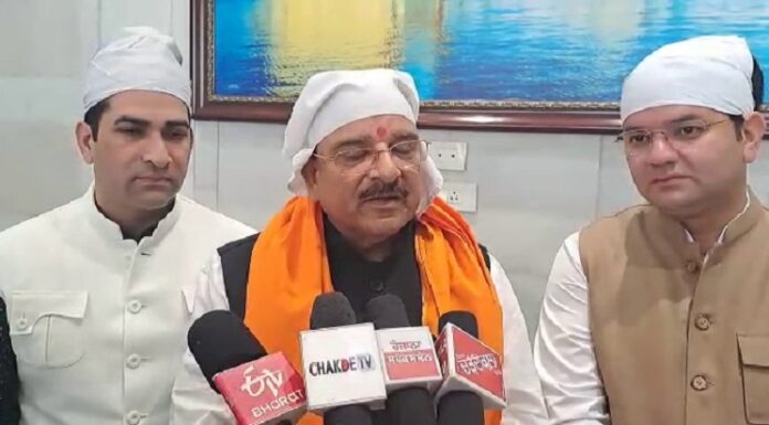 ਕੇਂਦਰੀ ਰਾਜ ਮੰਤਰੀ ਅਜੇ ਭਟ ਸਚਖੰਡ ਸ੍ਰੀ ਹਰਿਮੰਦਰ ਸਾਹਿਬ ਵਿਖੇ ਨਤਮਸਤਕ ਹੋਣ ਲਈ ਪਹੁੰਚੇ