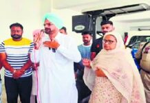ਜੈਨੀ ਜੌਹਲ ਦੇ ਹੱਕ ‘ਚ ਖੜ੍ਹਿਆ ਮੂਸੇਵਾਲਾ ਦਾ ਪਰਿਵਾਰ, ਕਿਹਾ- ‘ਜੈਨੀ ਲਈ ਜੇਲ ਜਾਣ ਤੋਂ ਗੁਰੇਜ਼ ਨਹੀਂ ਕਰਾਂਗੇ’