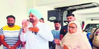 ਜੈਨੀ ਜੌਹਲ ਦੇ ਹੱਕ ‘ਚ ਖੜ੍ਹਿਆ ਮੂਸੇਵਾਲਾ ਦਾ ਪਰਿਵਾਰ, ਕਿਹਾ- ‘ਜੈਨੀ ਲਈ ਜੇਲ ਜਾਣ ਤੋਂ ਗੁਰੇਜ਼ ਨਹੀਂ ਕਰਾਂਗੇ’