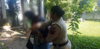 ਬਟਾਲਾ : ਪਾਰਕ ‘ਚ ਬੈਠੇ ਮੁੰਡੇ-ਕੁੜੀਆਂ ਨੂੰ ਮਹਿਲਾ ਪੁਲਸ ਨੇ ਮਾਰੀਆਂ ਚਪੇੜਾਂ