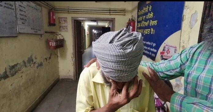 ਚੋਰੀ ਦੇ ਮਾਮਲੇ ‘ਚ ਗ੍ਰਿਫਤਾਰ ਨੌਜਵਾਨ ਦੀ ਸਿਵਲ ਹਸਪਤਾਲ ‘ਚ ਮੌਤ, ਪਰਿਵਾਰ ਦਾ ਆਰੋਪ ਪੁਲਿਸ ਨੇ ਅਣਮਨੁੱਖੀ ਤਸ਼ੱਦਦ ਢਾਹਿਆ