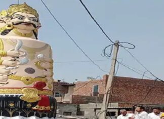 ਰਾਵਣ ਨੂੰ ਹੀਰੋ ਮੰਨਦਾ ਹੈ ਪੰਜਾਬ ਦਾ ਇਹ ਪਿੰਡ; 187 ਸਾਲਾਂ ਤੋਂ ਕਰ ਰਿਹਾ ਰਾਵਣ ਦੀ ਪੂਜਾ, ਪੱਕਾ ਹੀ ਲਗਾ ਰੱਖਿਐ ਸੀਮੈਂਟ ਨਾਲ ਬਣਿਆ ਬੁੱਤ