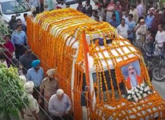 ਸੁਧੀਰ ਸੂਰੀ ਦੀ ਅੰਤਿਮ ਯਾਤਰਾ ‘ਚ ਆਇਆ ਲੋਕਾਂ ਦਾ ਹੜ੍ਹ ; ਸੂਰੀ ਅਮਰ ਰਹੇ ਦੇ ਲੱਗੇ ਨਾਅਰੇ