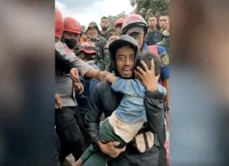 ਇੰਡੋਨੇਸ਼ੀਆ ‘ਚ ਭੂਚਾਲ : ਦੋ ਦਿਨਾਂ ਬਾਅਦ ਵੀ ਮਲਬੇ ‘ਚੋਂ ਜ਼ਿੰਦਾ ਨਿਕਲਿਆ ਮਾਸੂਮ, ਦਾਦੀ ਦੀ ਲਾਸ਼ ਨਾਲ ਚਿੰਬੜਿਆ ਸੀ ਬੱਚਾ