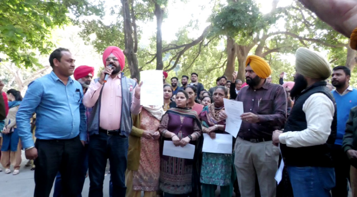 Breaking News : ਪੰਜਾਬ ਸਰਕਾਰ ਵੱਲੋਂ ਪੁਰਾਣੀ ਪੈਨਸ਼ਨ ਸਕੀਮ ਨੂੰ ਲਾਗੂ ਕਰਨ ਲਈ ਚਿੱਠੀ ਜਾਰੀ, ਸਰਕਾਰੀ ਮੁਲਾਜ਼ਮ ਅਸੰਤੁਸ਼ਟ