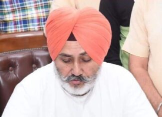 ਸਿਹਤ ਮੰਤਰੀ ਨੇ 12 ਵਾਰਡ ਅਟੈਂਡੈਂਟਾਂ ਨੂੰ ਸੌਂਪੇ ਨਿਯੁਕਤੀ ਪੱਤਰ