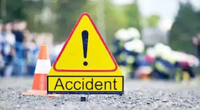 ਲੁਧਿਆਣਾ ‘ਚ ਵਿਆਹ ਤੋਂ ਆ ਰਹੇ ਪਰਿਵਾਰ ਦੀ ਕਾਰ ਖੜ੍ਹੇ ਟਰੱਕ ਨਾਲ ਟਕਰਾਈ, ਮਾਂ-ਪੁੱਤ ਦੀ ਮੌਤ