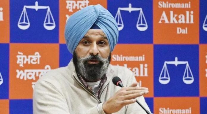 ਵੱਖਰੀ ਵਿਧਾਨ ਸਭਾ ਦਾ ਮਾਮਲਾ : ਅੱਗ ਨਾਲ ਖੇਡ ਰਿਹਾ ਹੈ ਹਰਿਆਣਾ : ਬਿਕਰਮ ਮਜੀਠੀਆ