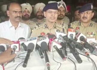 ਸੁਧੀਰ ਸੂਰੀ ਨੂੰ ਗੋਲੀ ਲਗਣ ਵਾਲੀ ਥਾਂ ‘ਤੇ ਪਹੁੰਚੇ ਡੀ.ਜੀ.ਪੀ., ਕਿਹਾ – ਕਿਸੇ ਵੀ ਅੱਤਵਾਦੀ ਹਰਕਤ ਨੂੰ ਬਰਦਾਸ਼ਤ ਨਹੀਂ ਕੀਤਾ ਜਾਵੇਗਾ