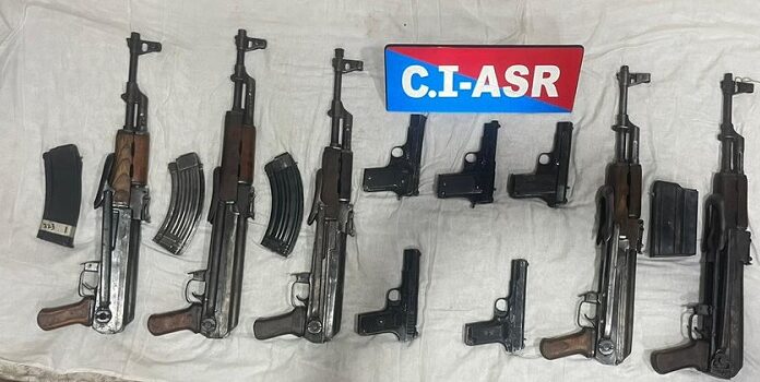 ਪੰਜਾਬ ਪੁਲਿਸ ਤੇ ਬੀਐਸਐਫ ਨੂੰ ਫਿਰੋਜ਼ਪੁਰ ਤੋਂ 5 ਏਕੇ-47 ਰਾਈਫਲਾਂ, 5 ਪਿਸਤੌਲ ਬਰਾਮਦ