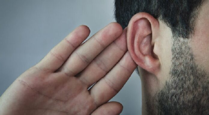 ਹੈੱਡਫੋਨ ਅਤੇ ਤੇਜ਼ ਸੰਗੀਤ ਕਾਰਨ 1 ਅਰਬ ਨੌਜਵਾਨ ਬੋਲ਼ੇ ਹੋਣ ਦੀ ਕਗਾਰ ‘ਤੇ