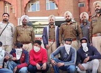 ਹਵਾਈ ਫਾਇਰ ਕਰ ਰਹੇ ਦੋ ਧੜਿਆਂ ਖ਼ਿਲਾਫ਼ ਕਾਰਵਾਈ, ਨਾਜਾਇਜ਼ ਹਥਿਆਰਾਂ ਸਣੇ 5 ਕਾਬੂ