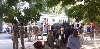 ਹੁਸ਼ਿਆਰਪੁਰ ‘ਚ ਗੁਰੂ ਗ੍ਰੰਥ ਸਾਹਿਬ ਦੇ ਬਰਾਬਰ ਮੂਰਤੀ ਲਾਉਣ ਦਾ ਮਸਲਾ ਭੱਖਿਆ