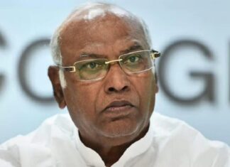 ਕਾਂਗਰਸ ਚੀਫ ਖੜਗੇ ਦਾ PM ‘ਤੇ ਵਿਵਾਦਿਤ ਬਿਆਨ, ਕਿਹਾ- ਕੀ ਮੋਦੀ ਦੇ ਰਾਵਣ ਵਾਂਗ 100 ਸਿਰ ਹਨ?