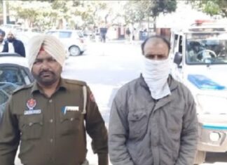 ਜ਼ਮੀਨ ਨਾਮ ਨਾ ਕਰਨ ‘ਤੇ ਪੁੱਤ ਨੇ ਕੁੱਟ-ਕੁੱਟ ਕੇ ਕੀਤੀ ਪਿਤਾ ਦੀ ਹੱਤਿਆ, ਸ਼ਮਸ਼ਾਨਘਾਟ ਪਹੁੰਚ ਕੇ ਪੁਲਿਸ ਨੇ ਬਲ਼ਦੀ ਚਿਤਾ ‘ਚੋਂ ਕੱਢੀ ਲਾਸ਼